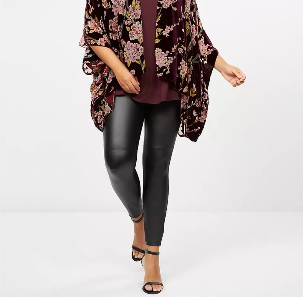 NWOT faux leather pant 22/24 size